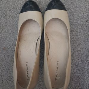 Tahari shoes